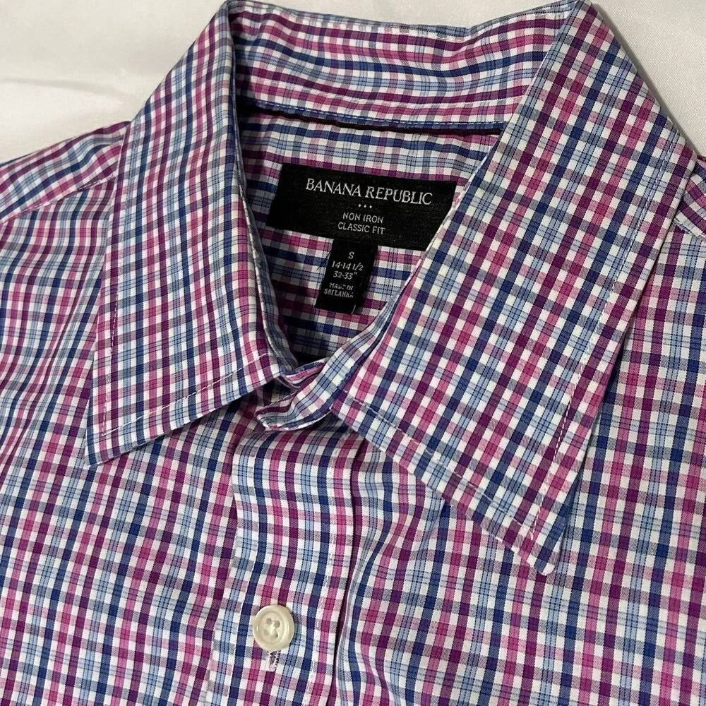 Banana Republic Shirt Size Mens Small Purple Plaid Button Down Classic Fit.